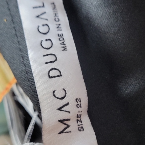 Mac Duggal 67731 NWT Black Rhinestones  size 22w - Picture 4 of 5